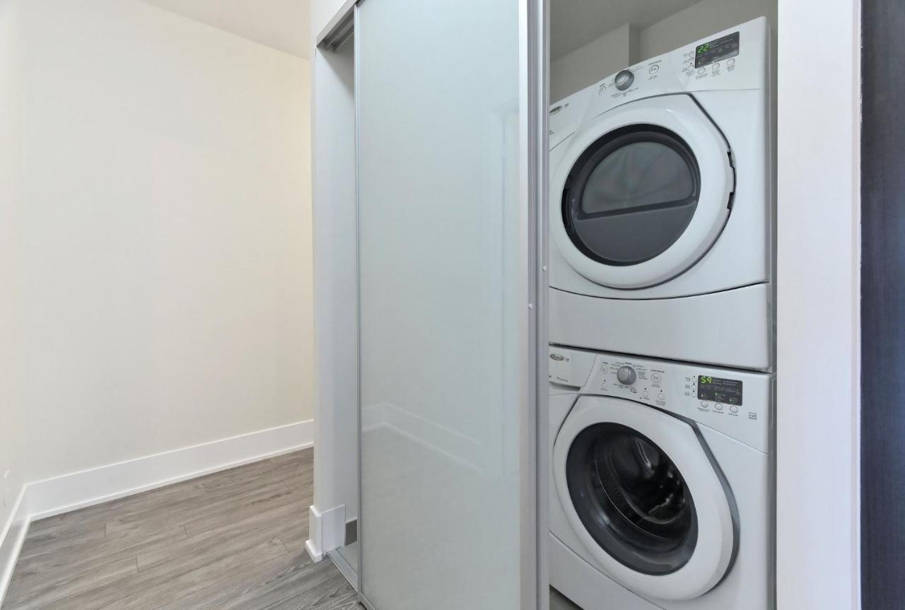 Delsuites - 300 Front Street - 30 Night Stays Toronto Extérieur photo